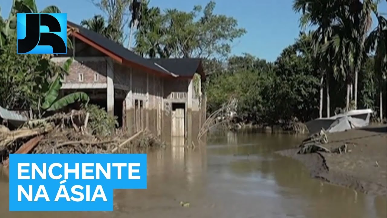 Enchentes deixam mais de mil mortos na Ásia